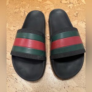 Gucci Mens Sandals - Size 11. Authentic.